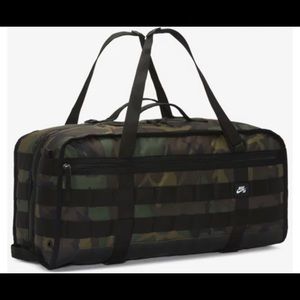 NIKE SB RPM SKATE STRAP DUFFLE BAG NWT